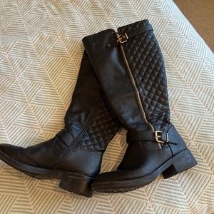 Dream Pairs Black Wide Leg Knee High Boots with Gold Hardware